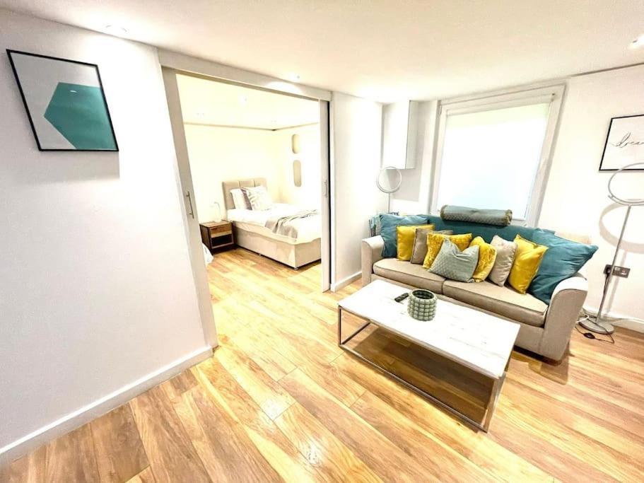 Historical Building / Cozy Basement / Apartment Cambridge (Cambridgeshire)
